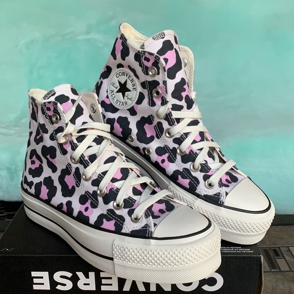 Meet your Posher, Converse